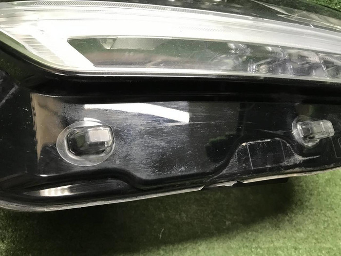 Фара правая Volvo XC90 2 (2014-2019) LED