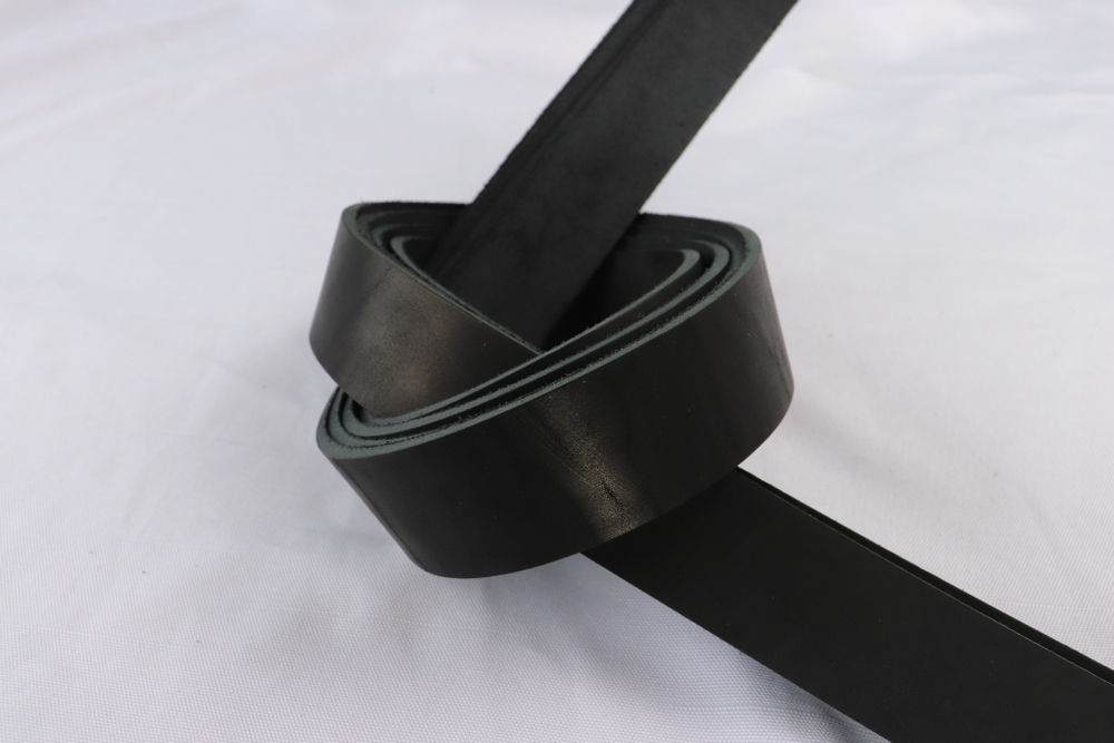 Ременная заготовка Черная гладкая 4мм+