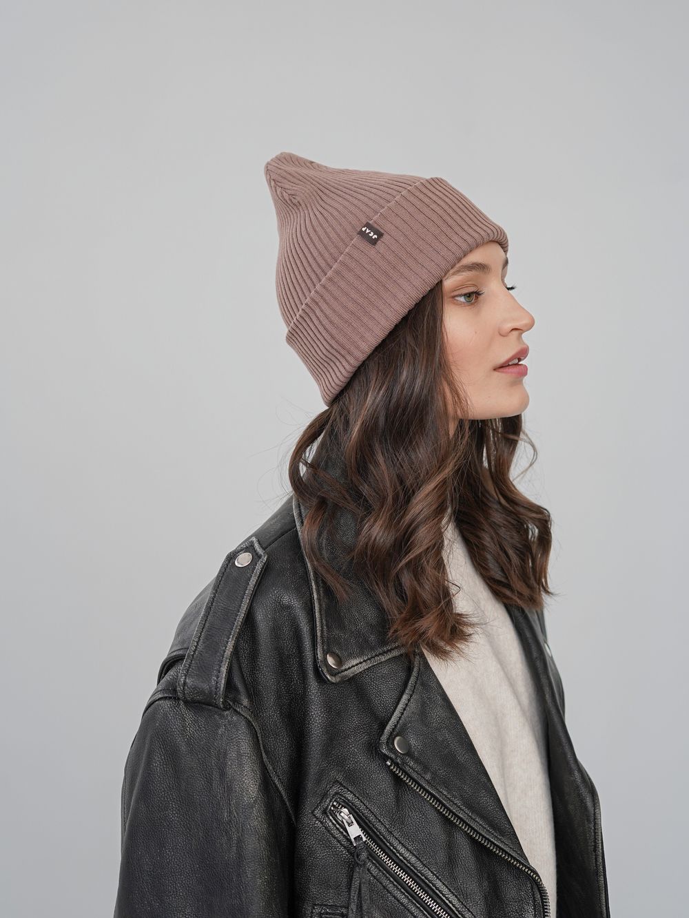Шапка вязаная весенняя/осенняя МУЛА (Бежевый)