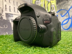Canon EOS 600D 18.000 кадров