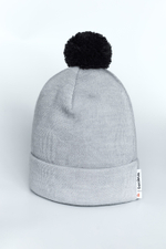 Шапка серая со сменным помпоном