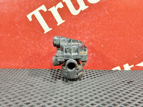 Клапан ускорительный