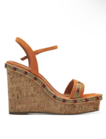 Босоножки  на танкетке кожаные Tamaris