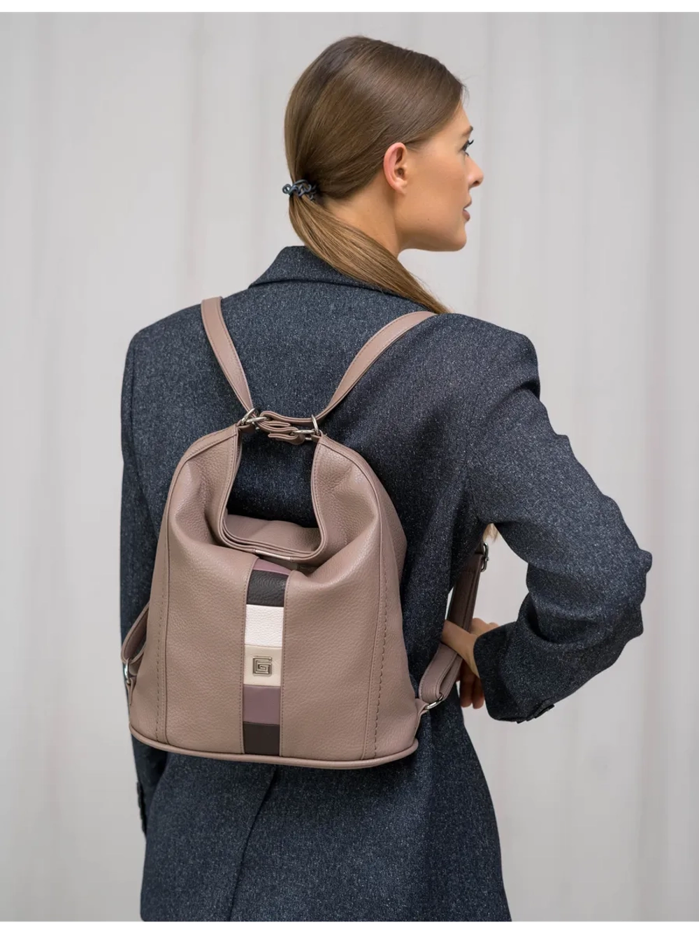 Сумка рюкзак большая через плечо трансформер