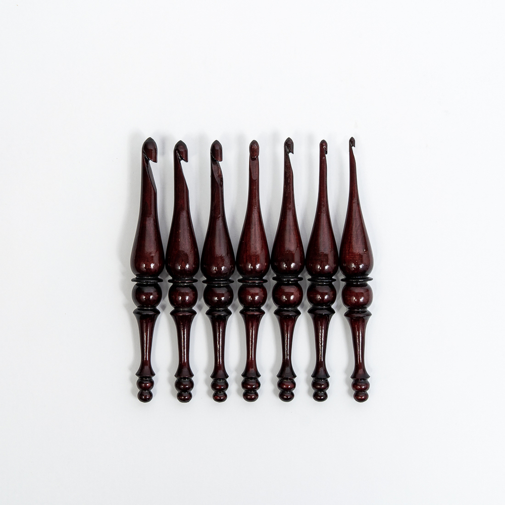 Набор Крючков для вязания из древесины сибирского кедра (7 шт. 4-10 мм) KN18