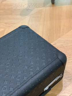 Louis Vuitton Horizon 55