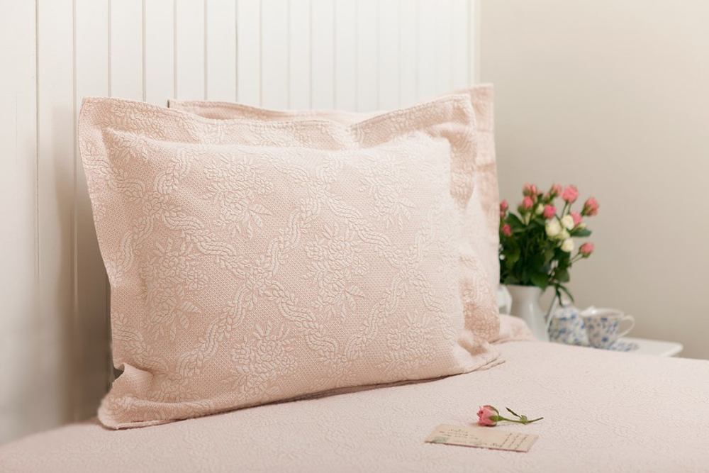 Наволочка 47x47 Luxberry Ilia розовый Португалия фото