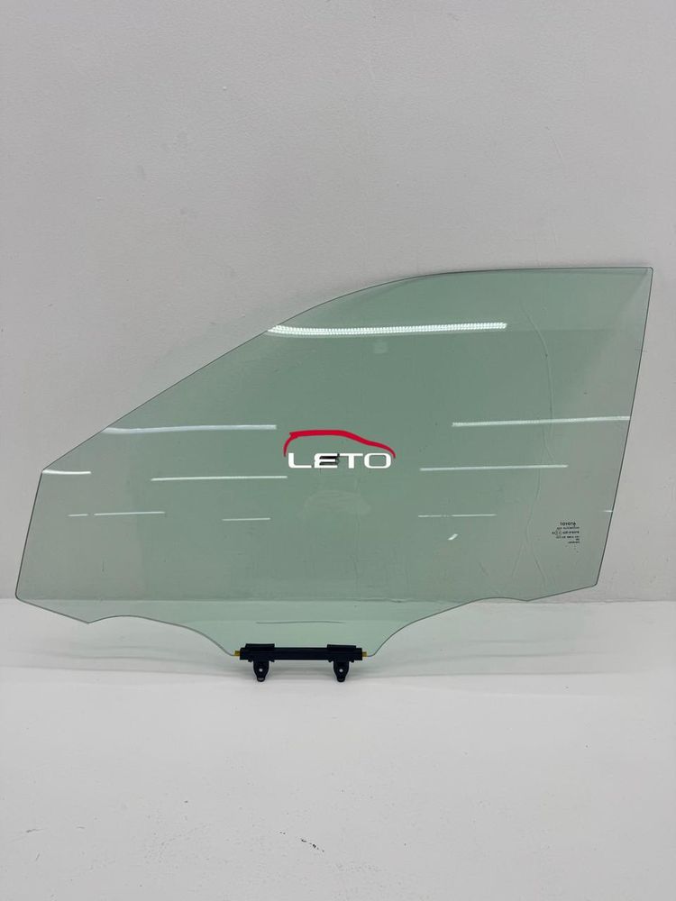 Стекло двери (FR, LH) 68102-0E110 681020E110