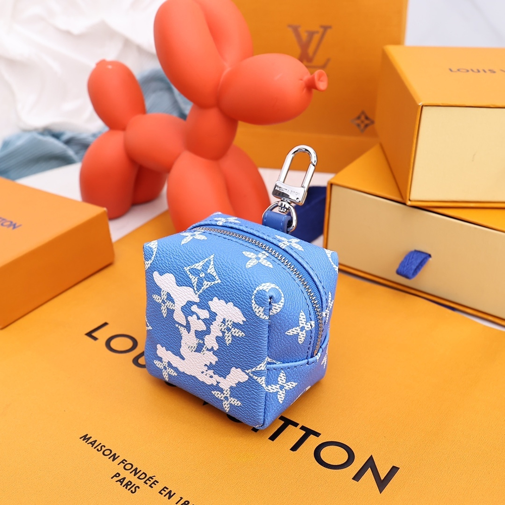 Louis Vuitton Squared Pouch