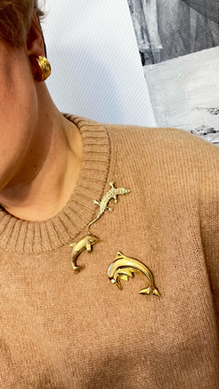 Винтажная брошь дельфин