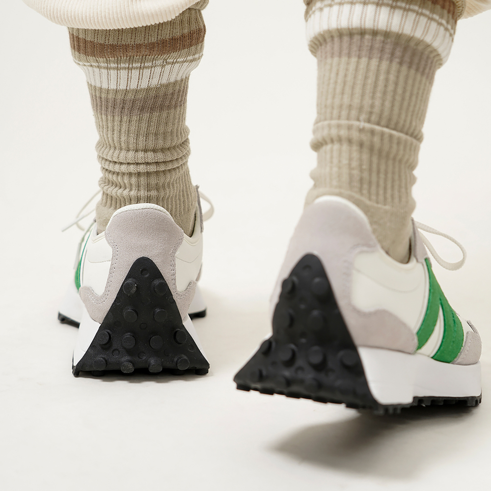 Кроссовки New Balance Nb 327 (Женская размерная сетка)