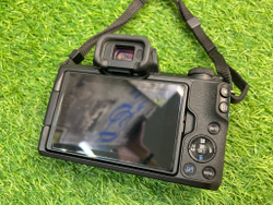 Canon EOS M50 Kit 15-45mm 3.5-6.3 IS STM