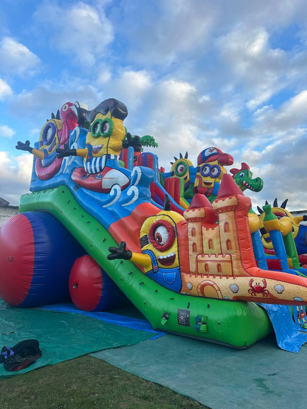 Надувной Аквапарк «Миньён»