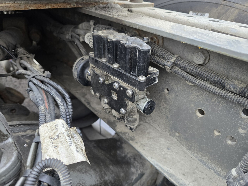 Кран уровня пола главный 2023г