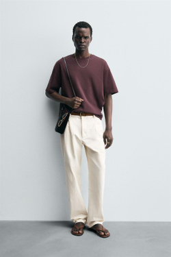 ZARA ФУТБОЛКА С ВЫШИВКОЙ В ВИДЕ ЦВЕТКА, ВИННЫЙ