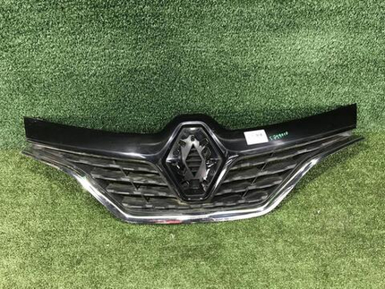 Решетка радиатора Renault Kaptur (2016-2020)