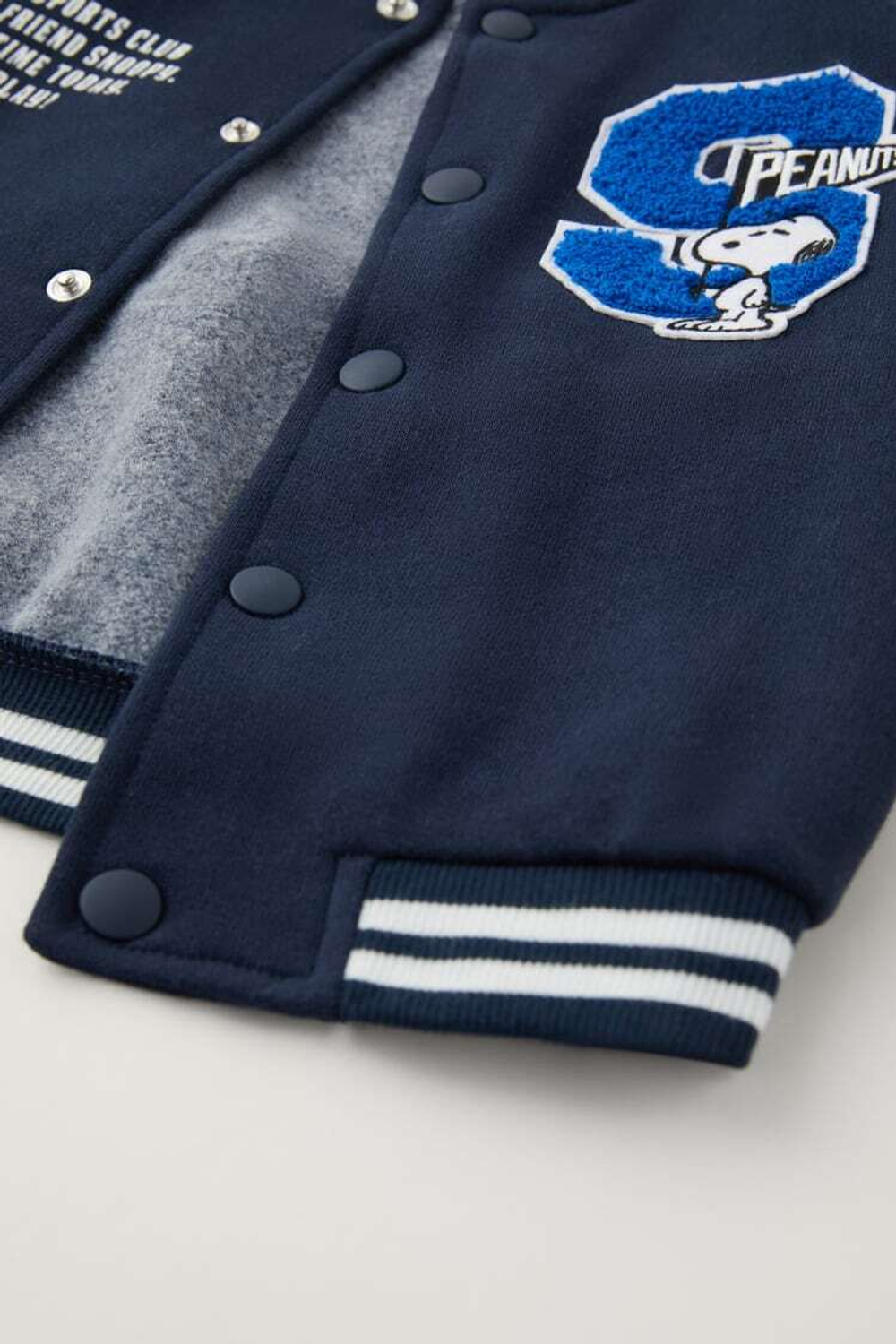 ZARA БОМБЕР С ПРИНТОМ SNOOPY PEANUTS™, МОРСКОЙ СИНИЙ