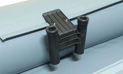 Держатель (пластмассовая поставка) 2-х удилищ на лик-трос баллона;1027001