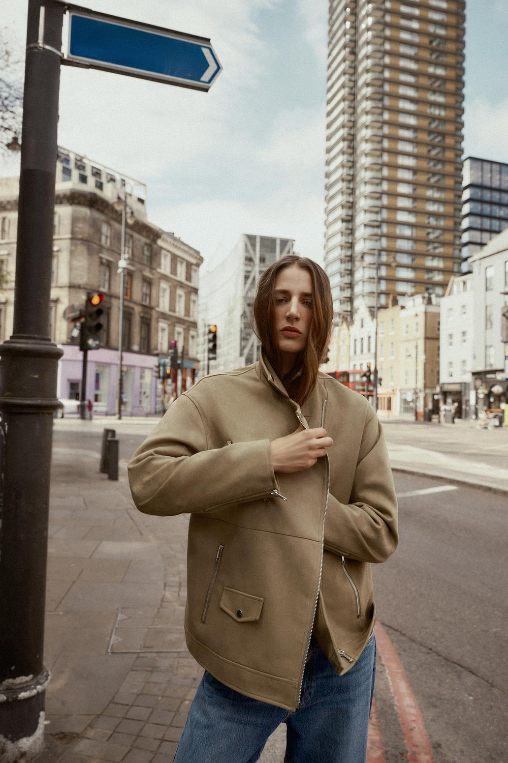 ZARA КУРТКА-КОСУХА ИЗ ИСКУССТВЕННОЙ ЗАМШИ, РЫЖЕВАТО-КОРИЧНЕВЫЙ