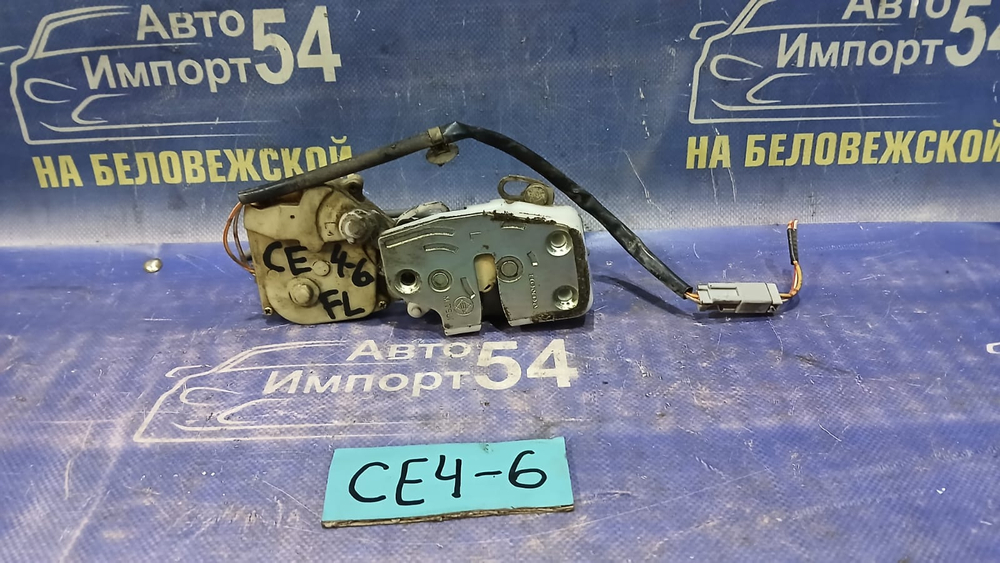 Замок двери передней левой Honda RAFAGA 1994