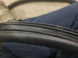 Уплотнитель двери передней левой Chery Tiggo 4 Pro 20-нв Б/У Оригинал J686107113