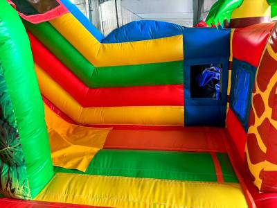 Коммерческий надувной батут "Сафари-экскурсия", с горкой 5*4*2,8 м