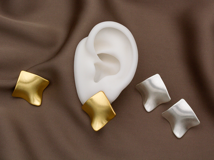 Серьги-гвоздики "Сатин. Мятый ромб" 28мм