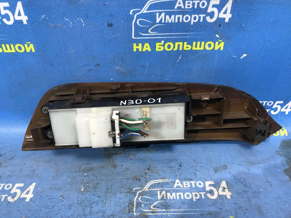 Блок управления стеклоподъемниками NISSAN R'NESSA 1997-2001
