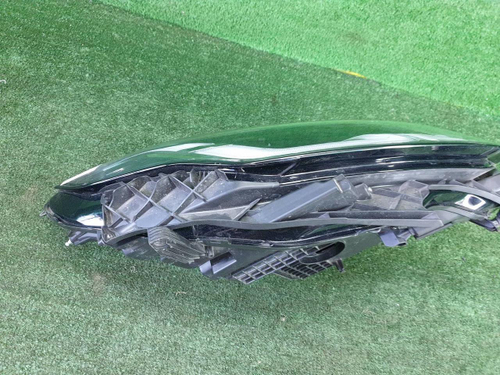 Фара правая Land-Rover Discovery Sport (2019-н.в.) LED (В пленке)