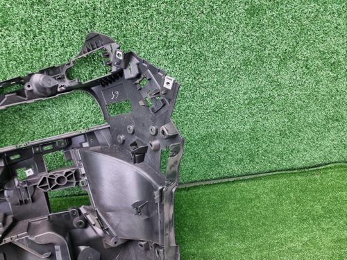 Кронштейн бампера правый BMW 7er G70 22-нв M-paket