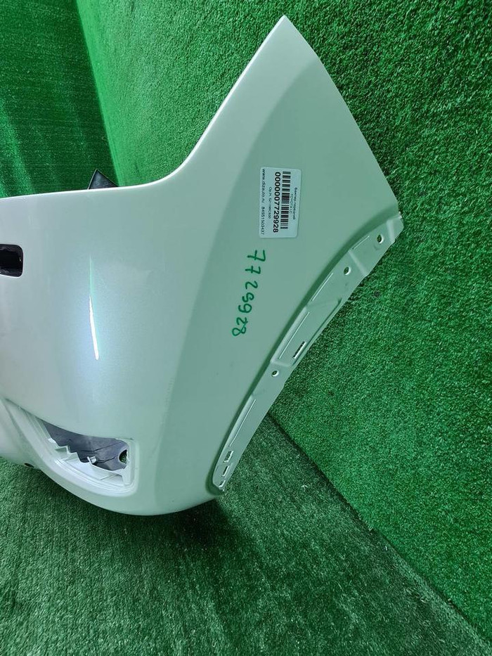 Бампер передний Toyota Land Cruiser 300 (21-нв)