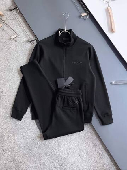 Спортивный костюм Prada