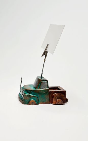 Держатель для фотографий/визиток и скрепок "Старая машина Форд"