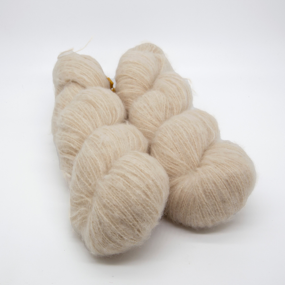 brushed cashmere yarn бежевый 16