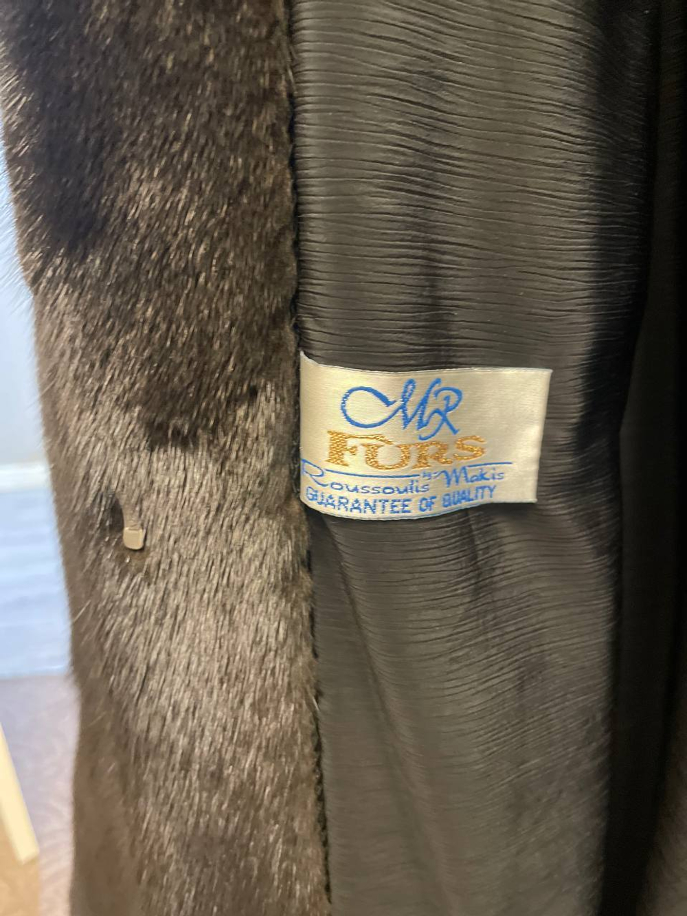 Шуба MR FURS BY MAKIS ROUSSOULIS