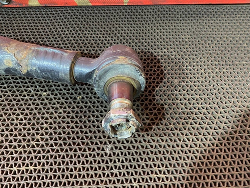 Тяга рулевая поперечная 2017г.