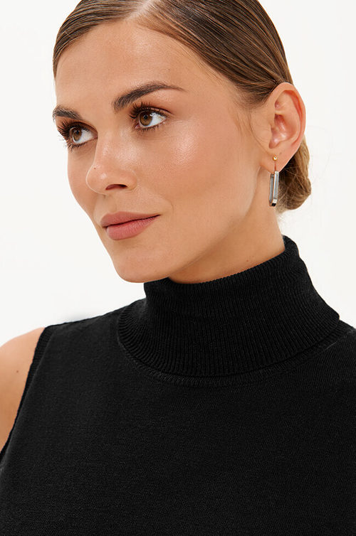 23393 Жилет женский (черный)