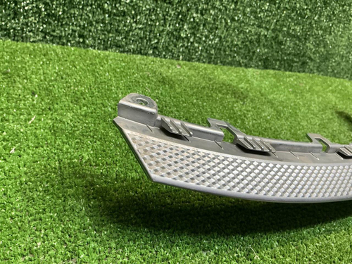 Накладка решетки радиатора Kia Seltos (2019-2025)