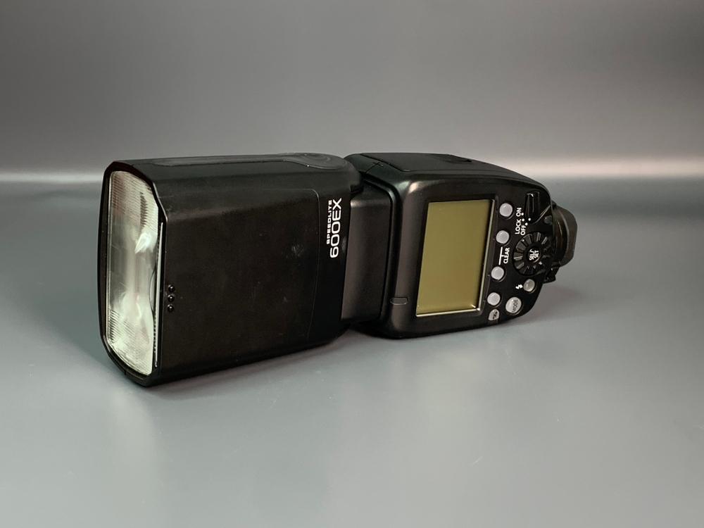 Canon Speedlite 600EX