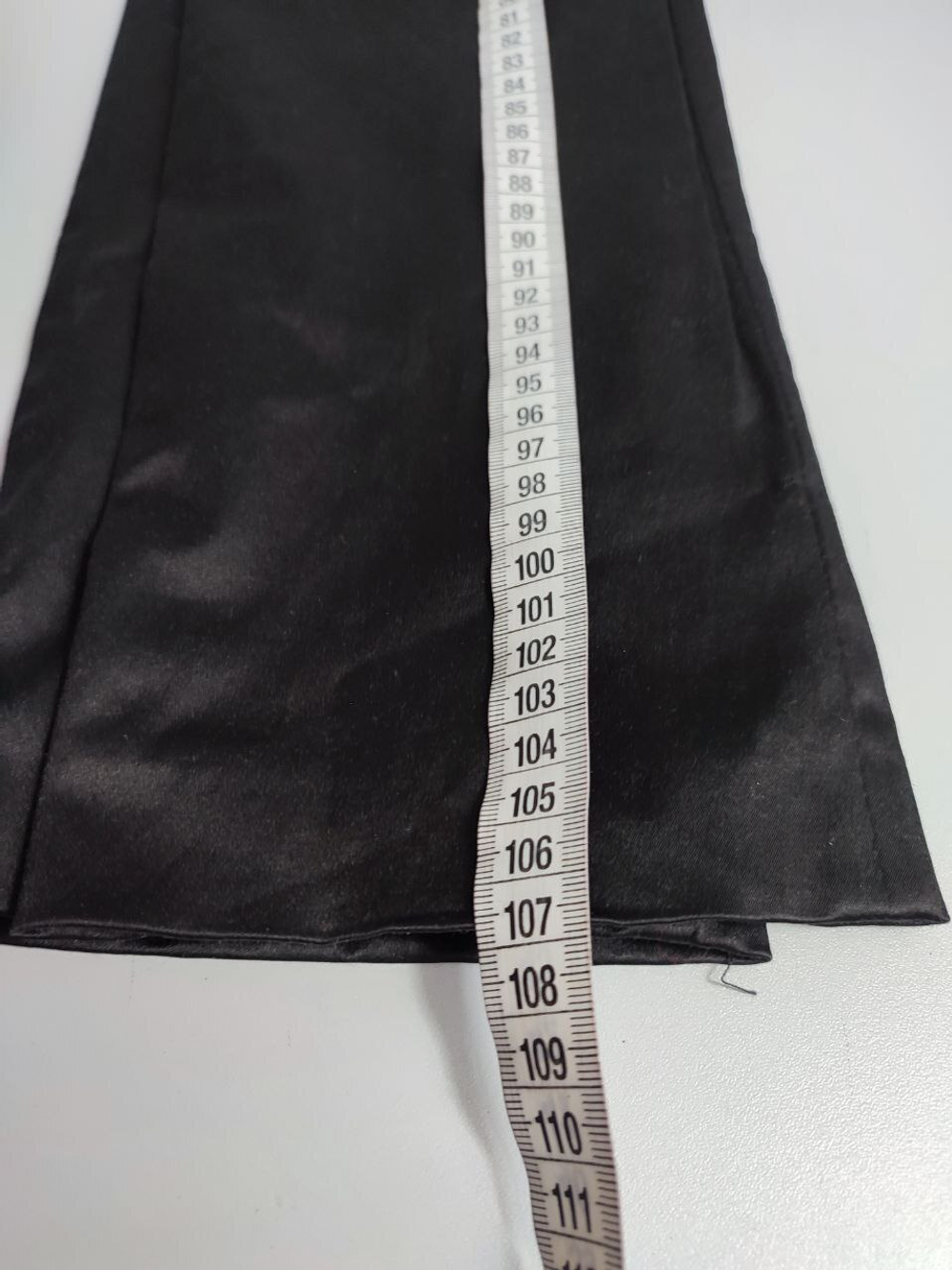 Брюки Zara атласные 42 размер