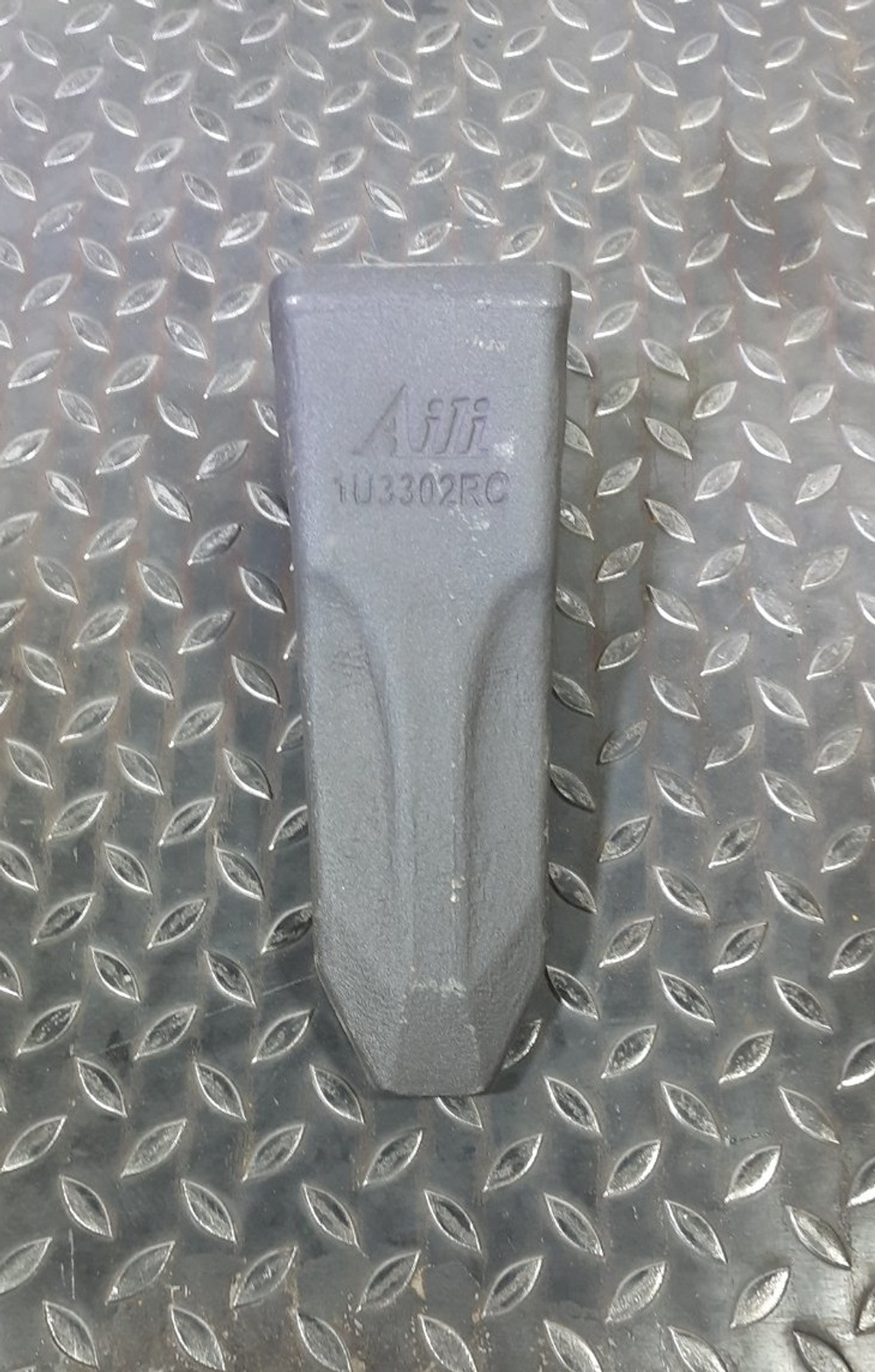 Коронка 1U3302RC скальная (J300)