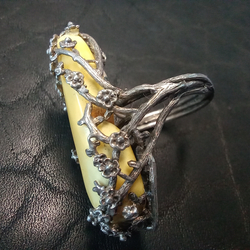 Кольцо с янтарём 3