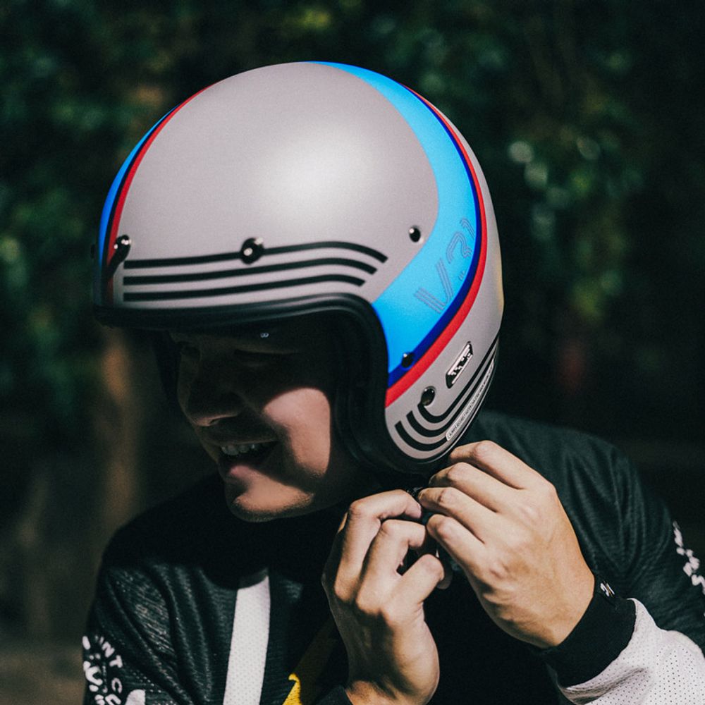 V31 Byron MC21SF / Серо-голубой