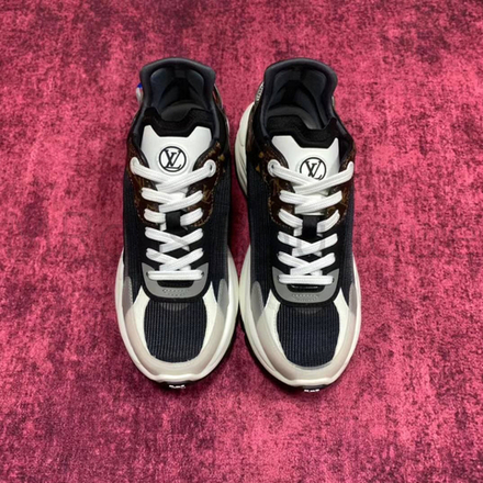 Кроссовки Louis Vuitton Run 55