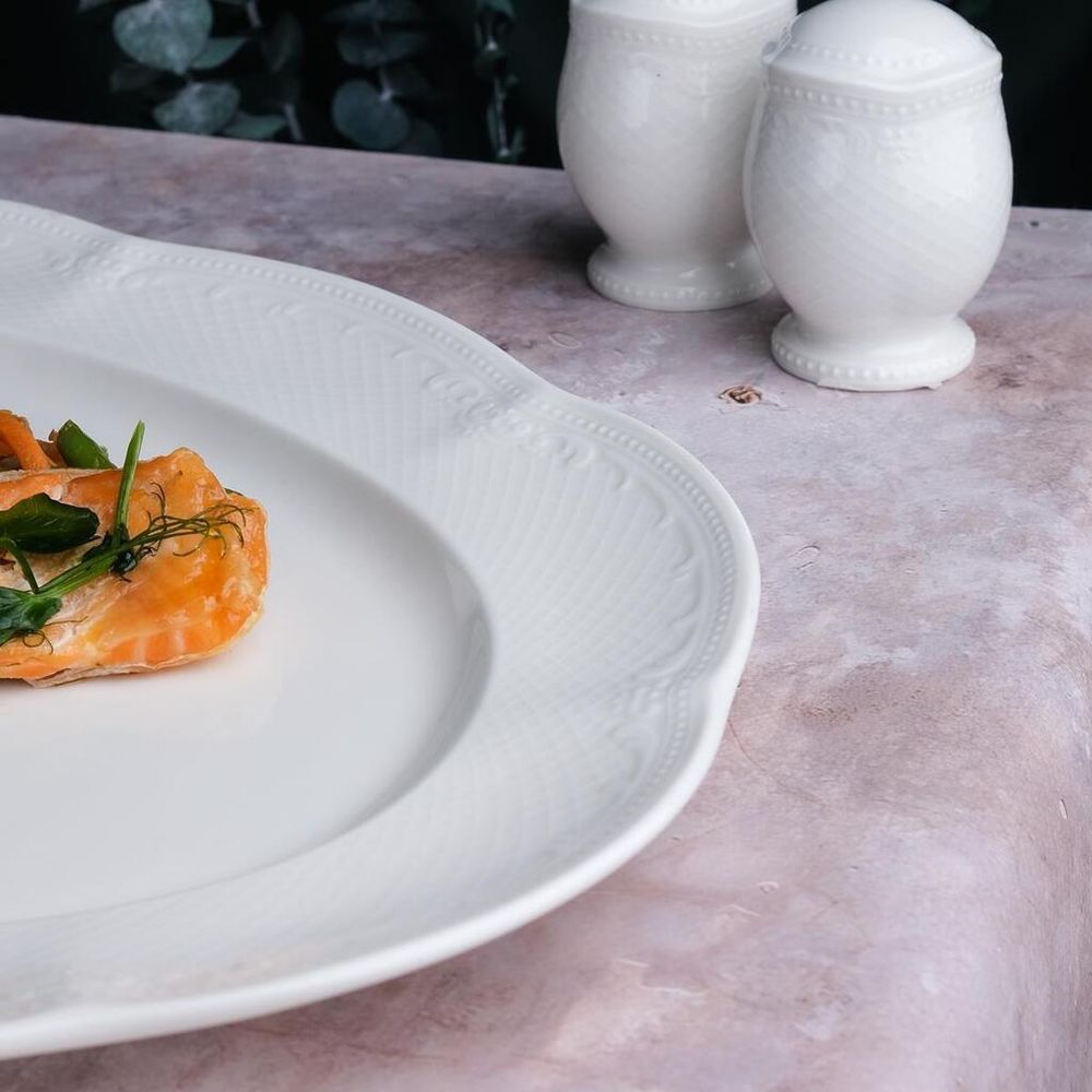 Блюдо овальное 36*27 см h2,8 см Aristocrat Noble [1]