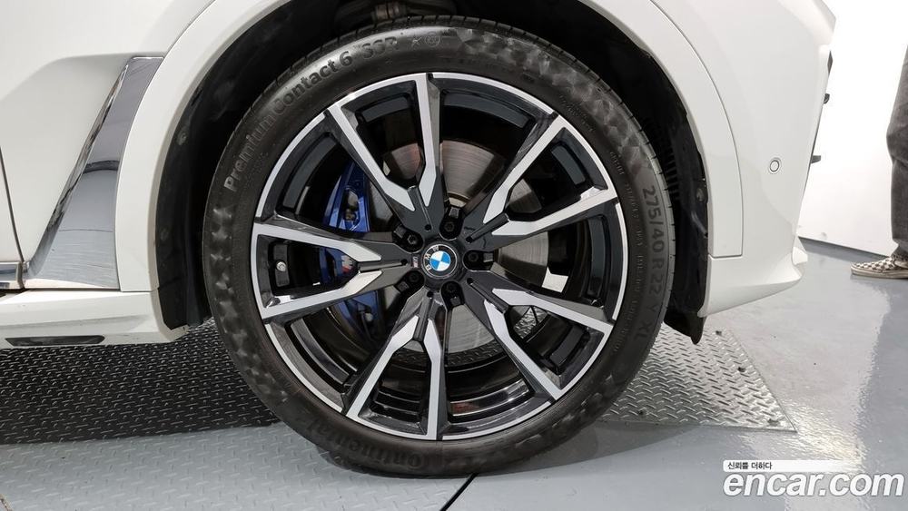 BMW X7 (G07) xDrive 40i M Sports 6-и местный (11.2020)