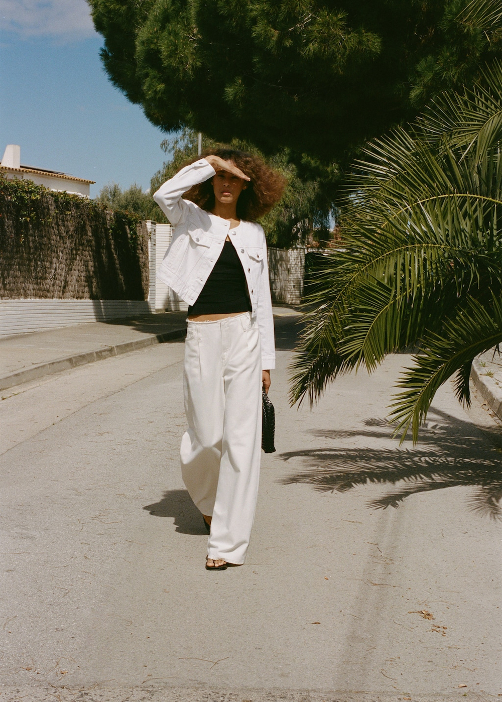 Брюки wideleg из денима с необработанным поясом