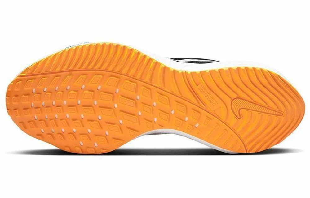 Кроссовки Nike Air Zoom Vomero 16