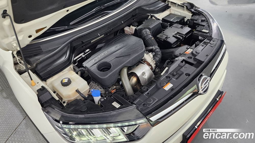 KG Mobility (Ssangyong) Very New Tivoli Бензин 1.5 2WD (10.2020)