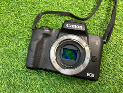 Canon EOS M50 (Не рабочий)